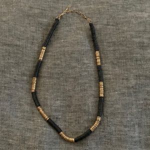 Vici black & gold necklace